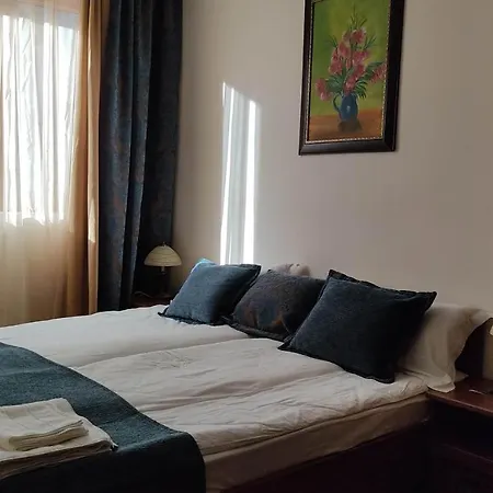 Annett At Emerald アパート