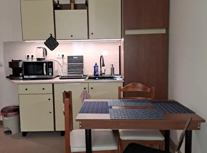 Annett At Emerald Apartament *