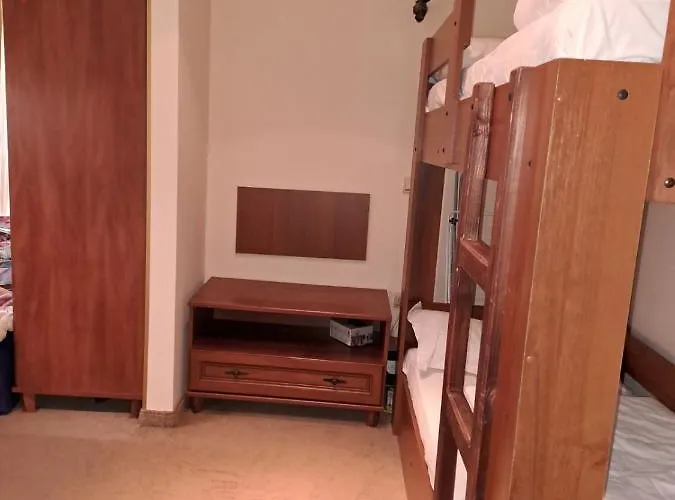 Annett At Emerald Apartament