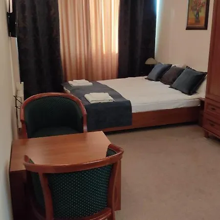 Annett At Emerald * Бансько