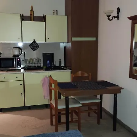 Annett At Emerald Апартаменти Бансько