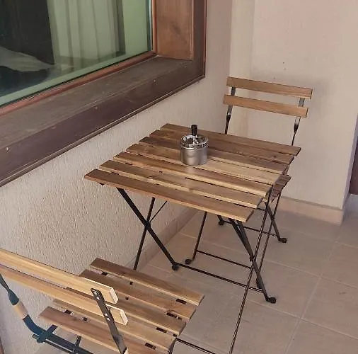 Annett At Emerald Apartment